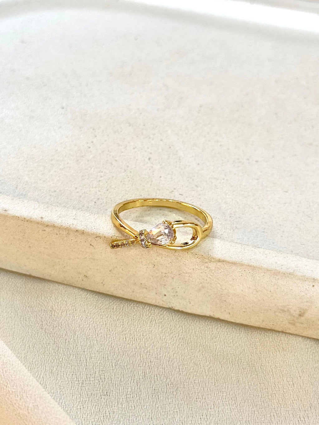 Anel laço microzirconia e cristal
