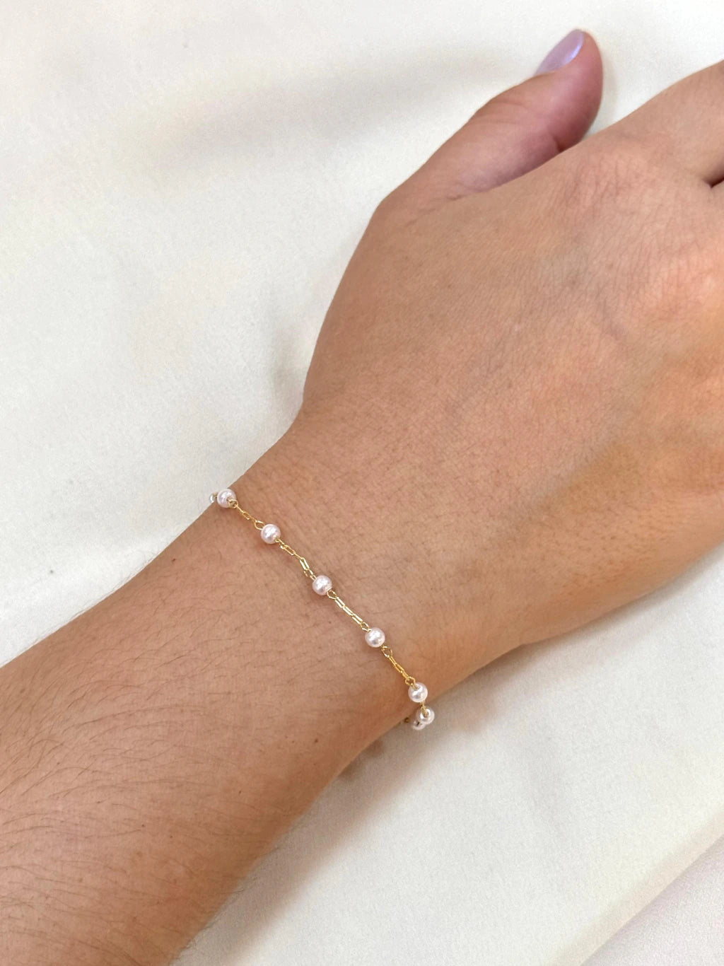 Pulseira mini pérolas