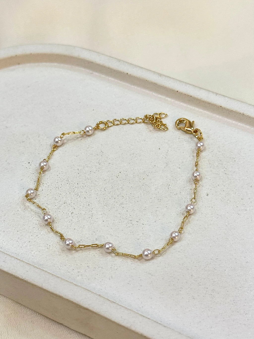 Pulseira mini pérolas