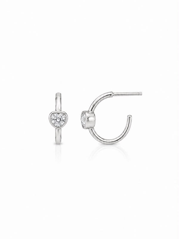 Argola 12mm detalhe zircônia coração tarraxa
