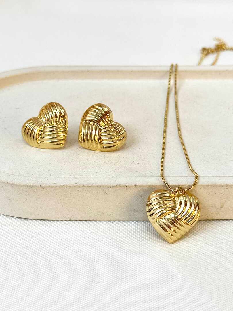 Conjunto coração detalhado