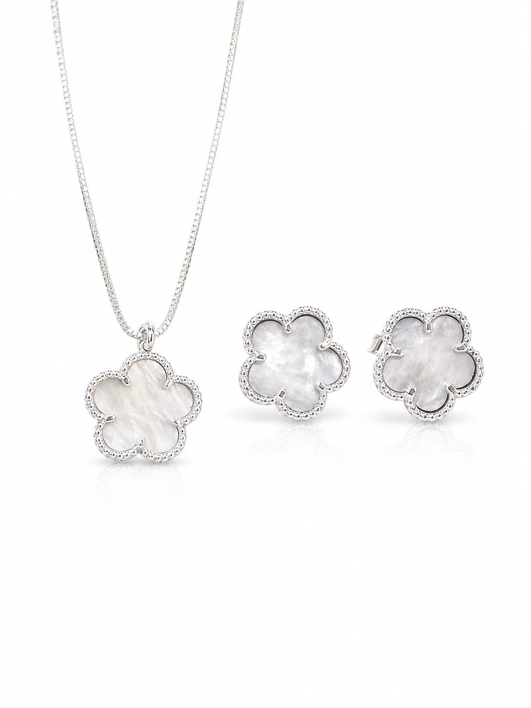 Conjunto flor pétala branca