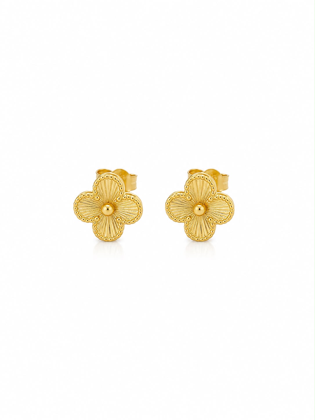 Brinco trevo dourado