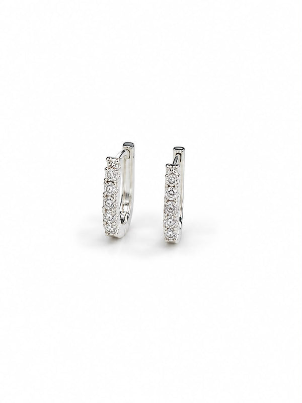 Argola retangular cravejada M