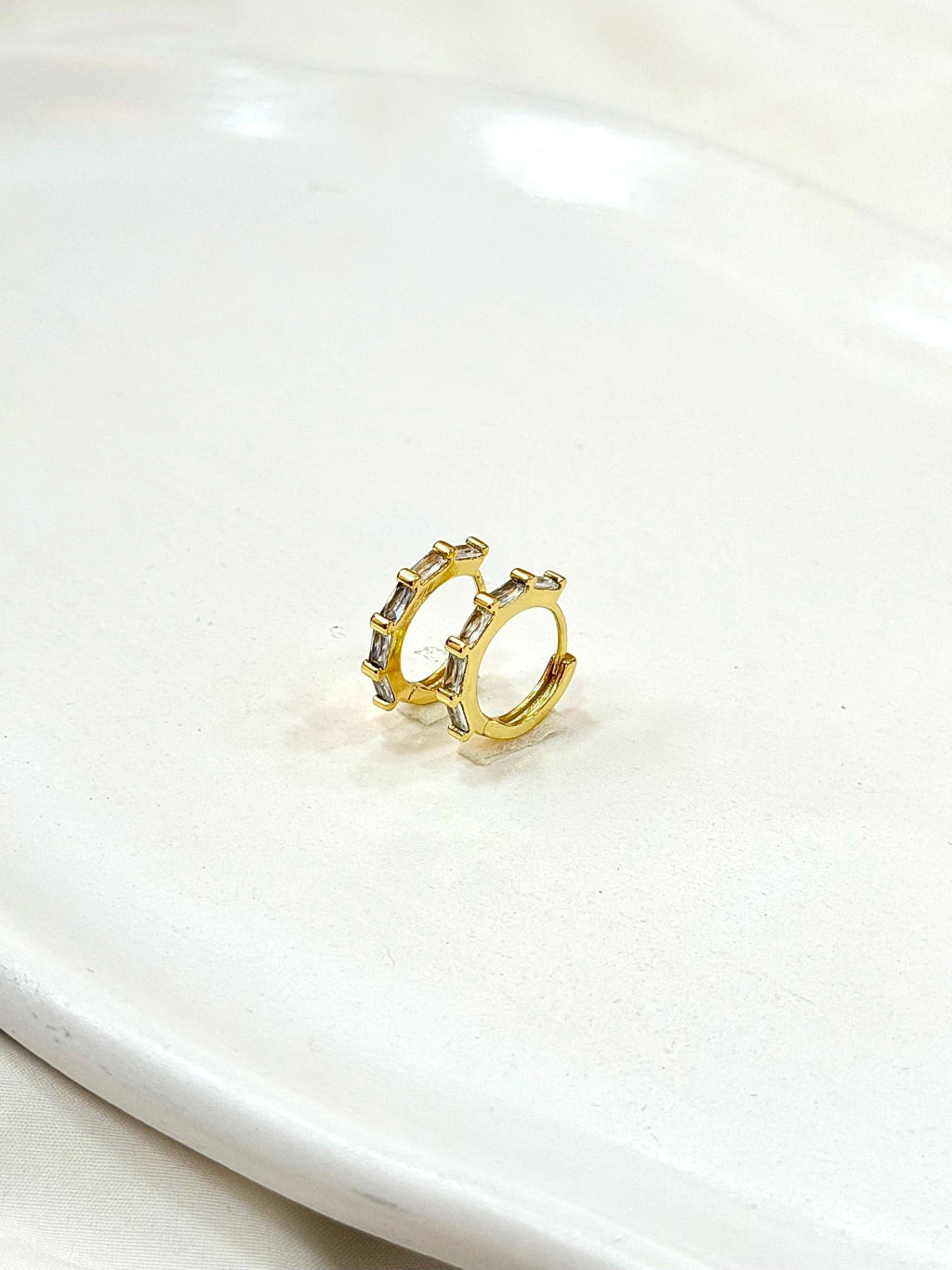 Argola cristais branco G