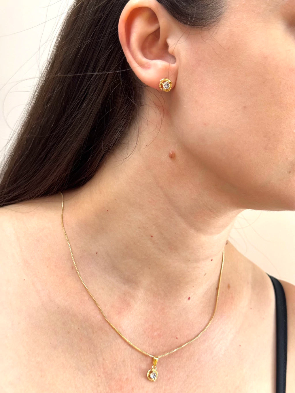 Conjunto trabalhado uma pedra