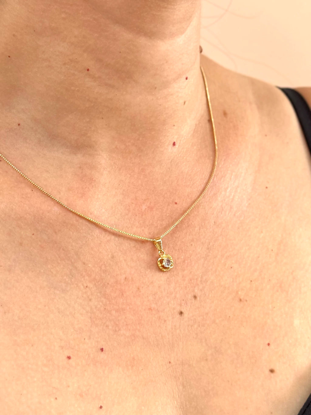 Conjunto trabalhado uma pedra