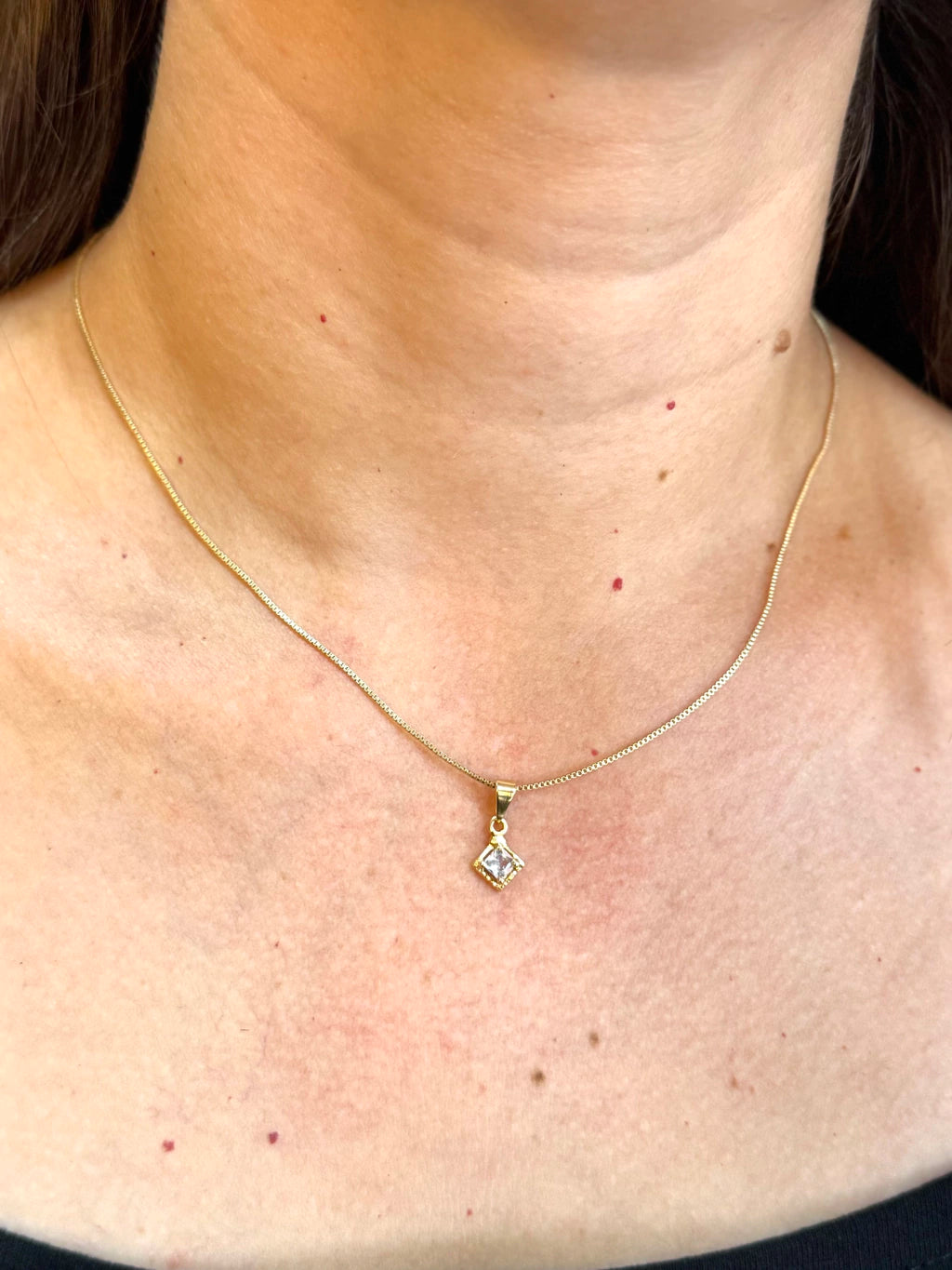 Conjunto quadrado com uma zircônia