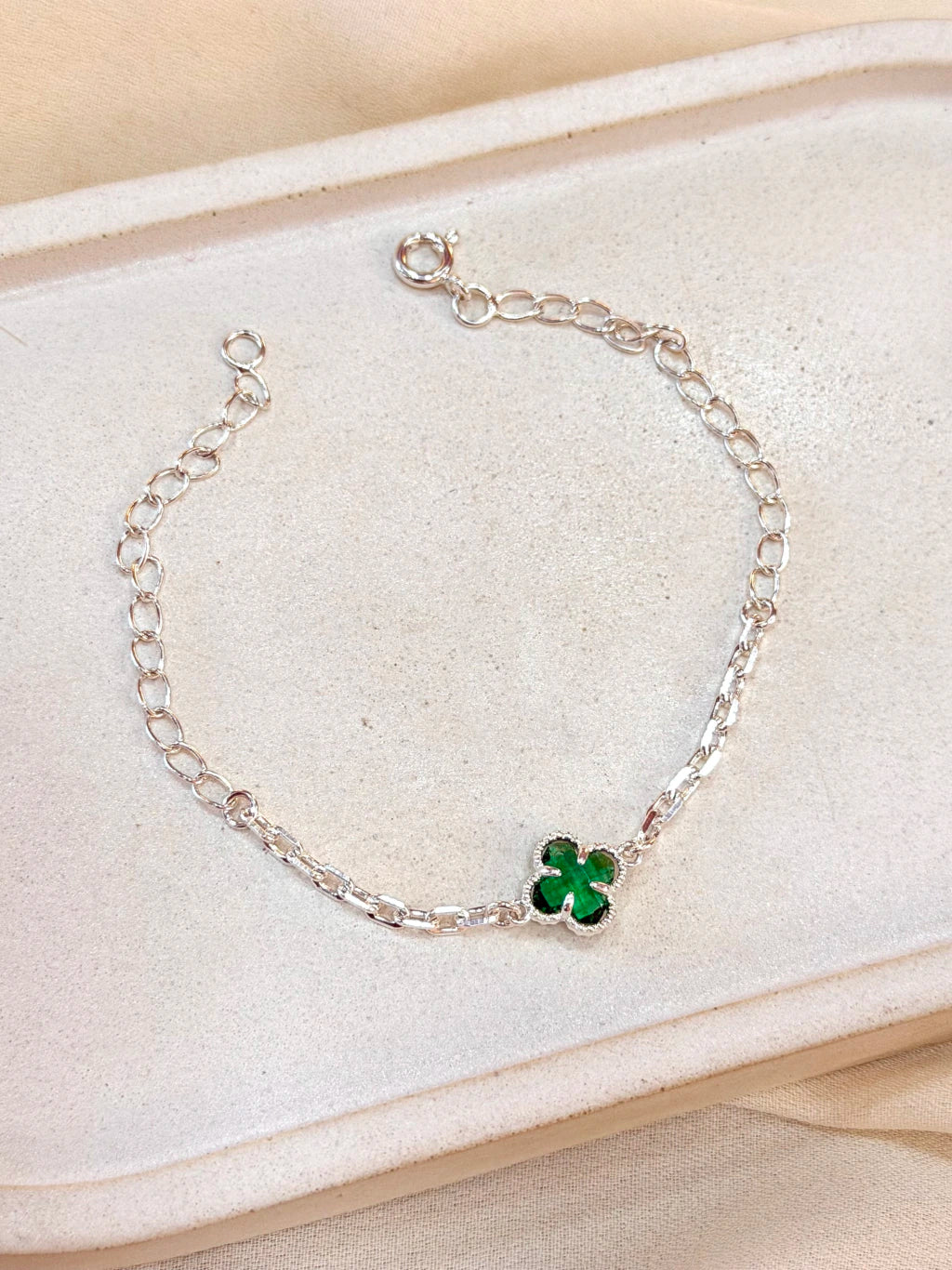 Pulseira trevo verde