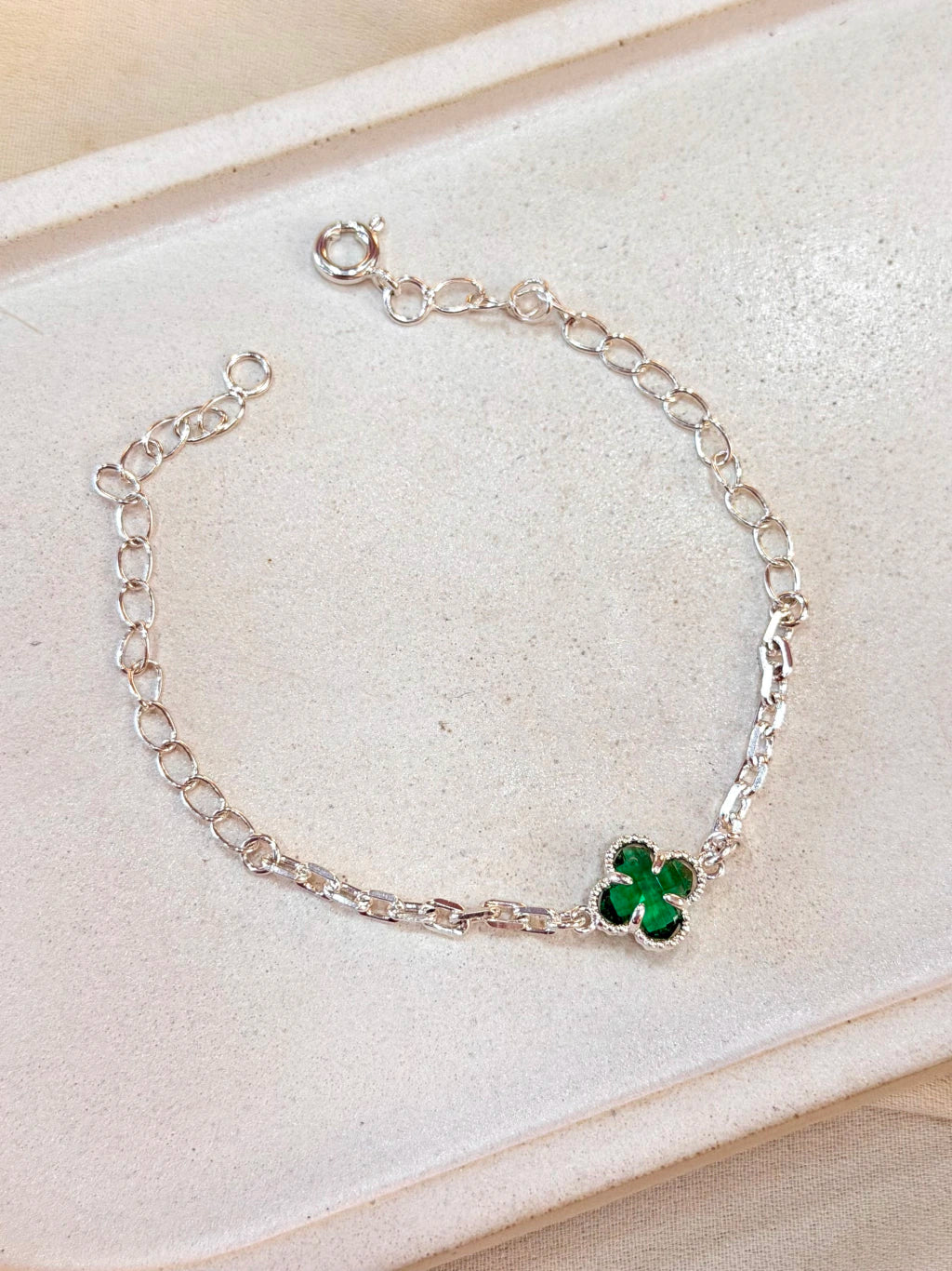 Pulseira trevo verde