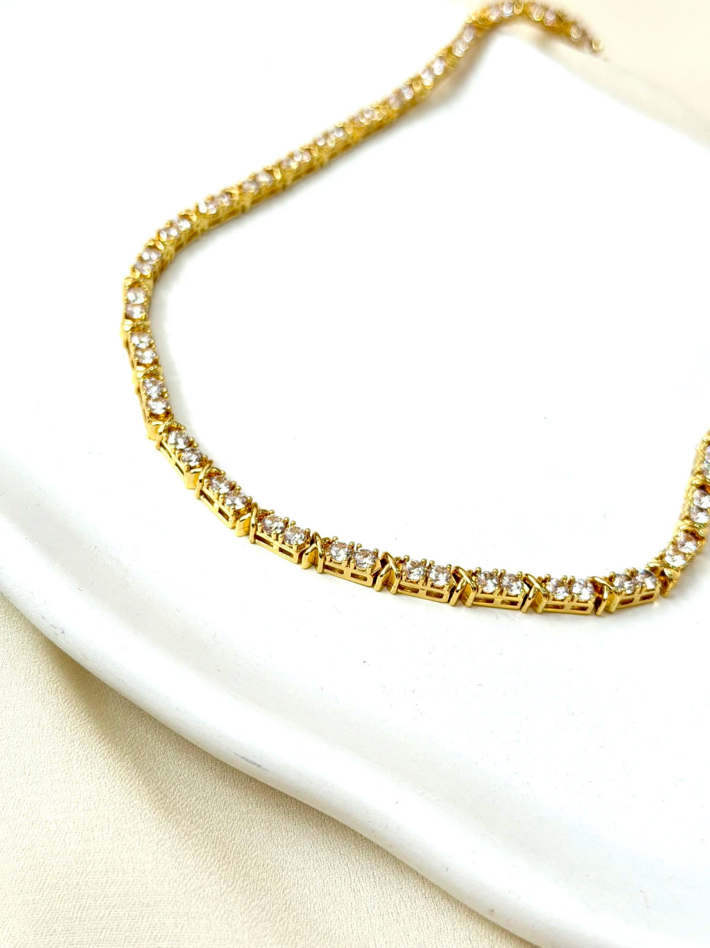 Colar luxo trabalhado com cristais