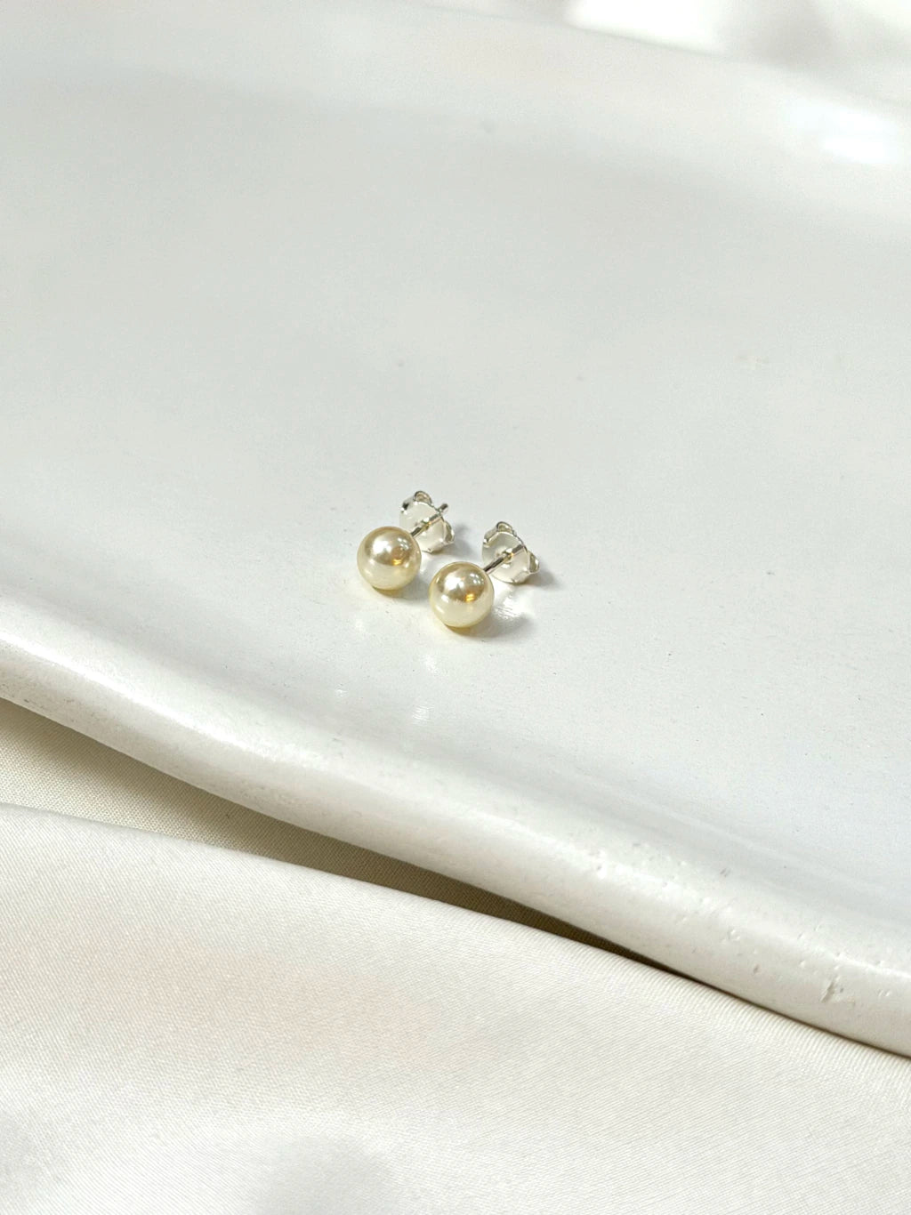 Brinco pérola 6mm