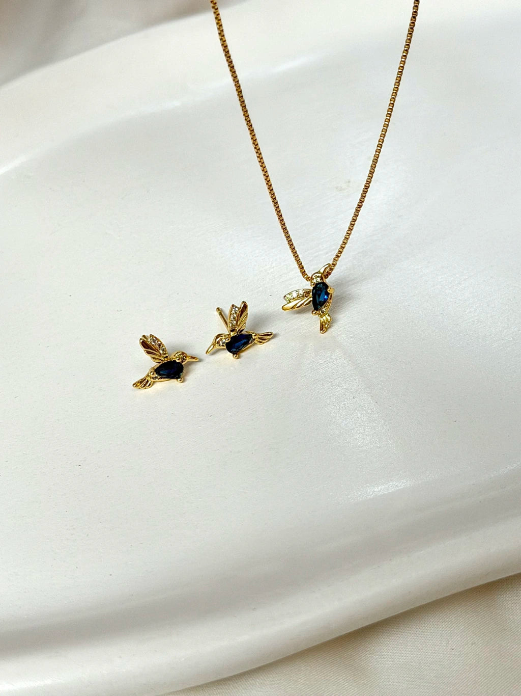 Conjunto pássaro azul