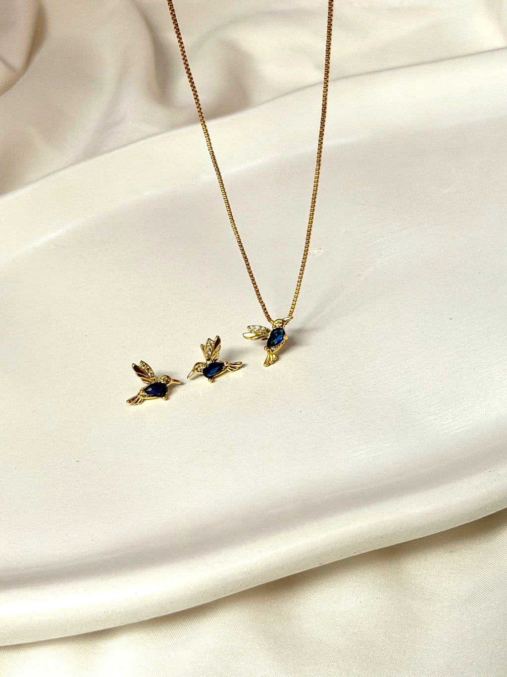 Conjunto pássaro azul