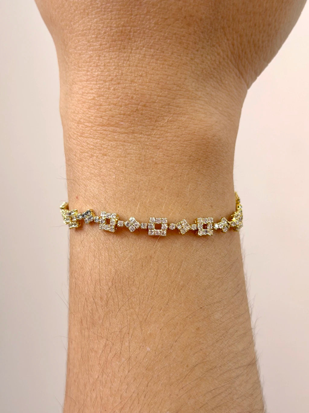 Pulseira cravejada luxo