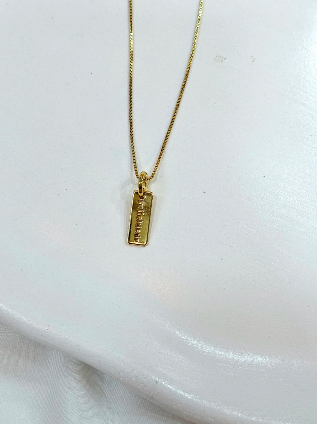 Colar “Felicidade” 15X6MM