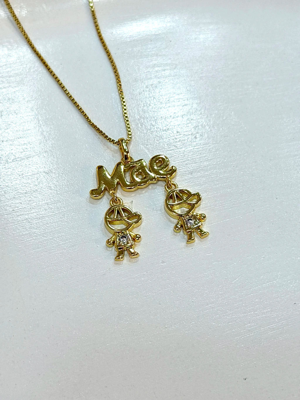 Colar mãe dois meninos