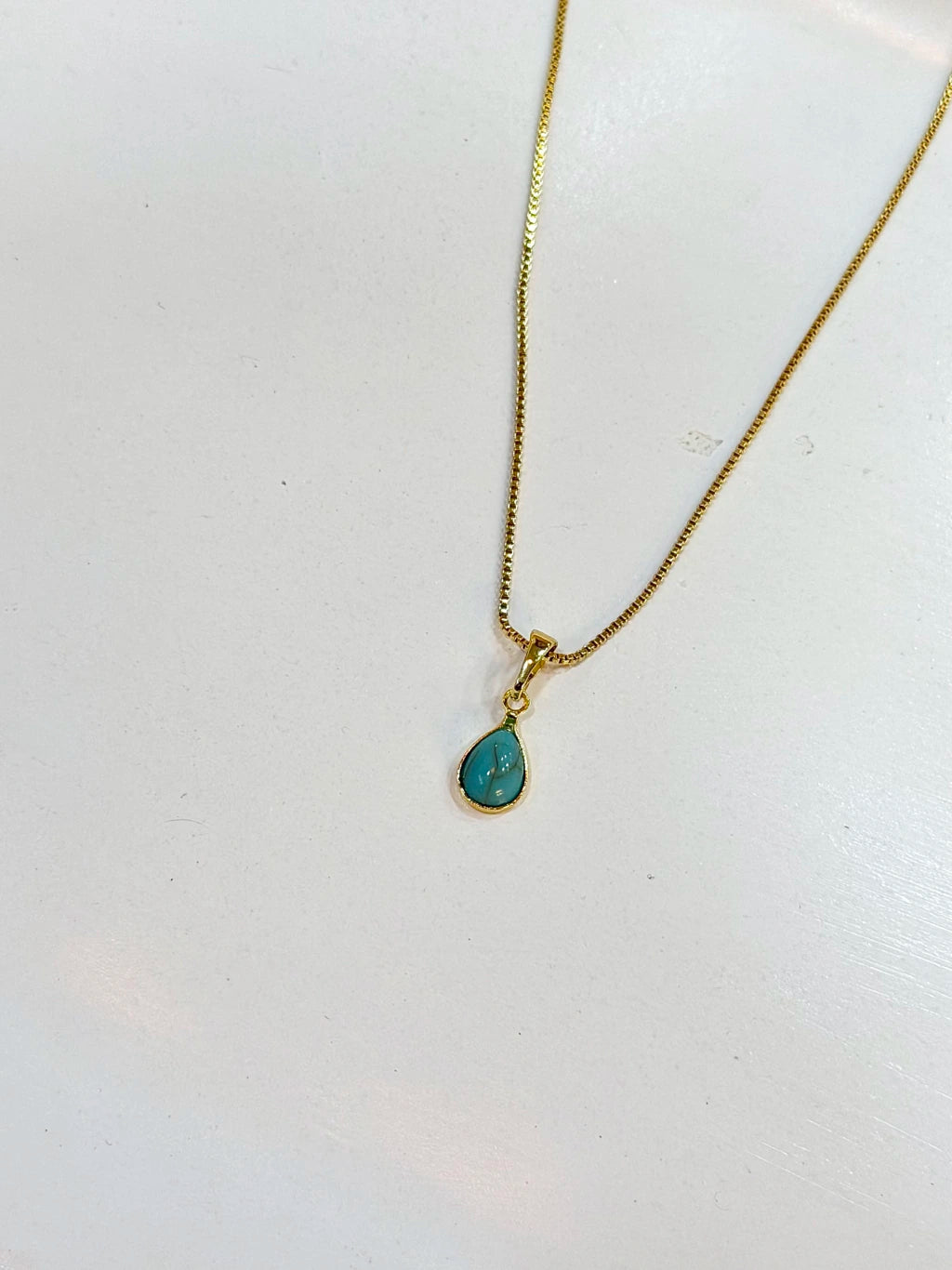 Colar pedra Howlite
