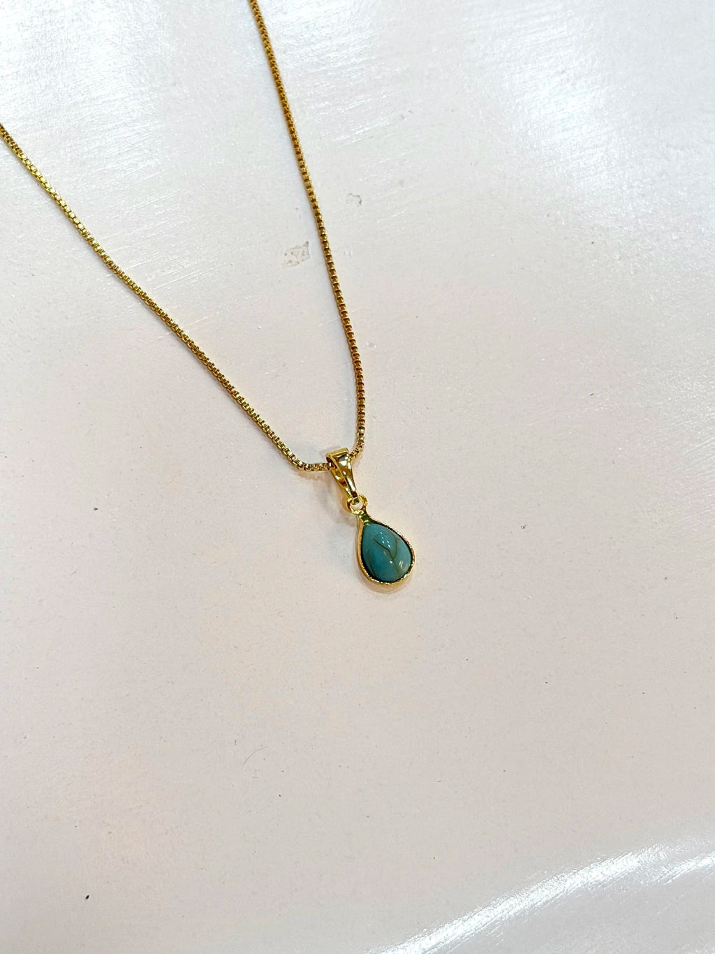 Colar pedra Howlite