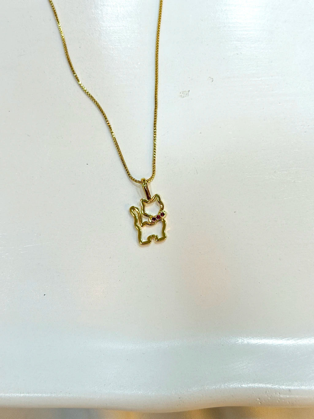 Colar gato rosa