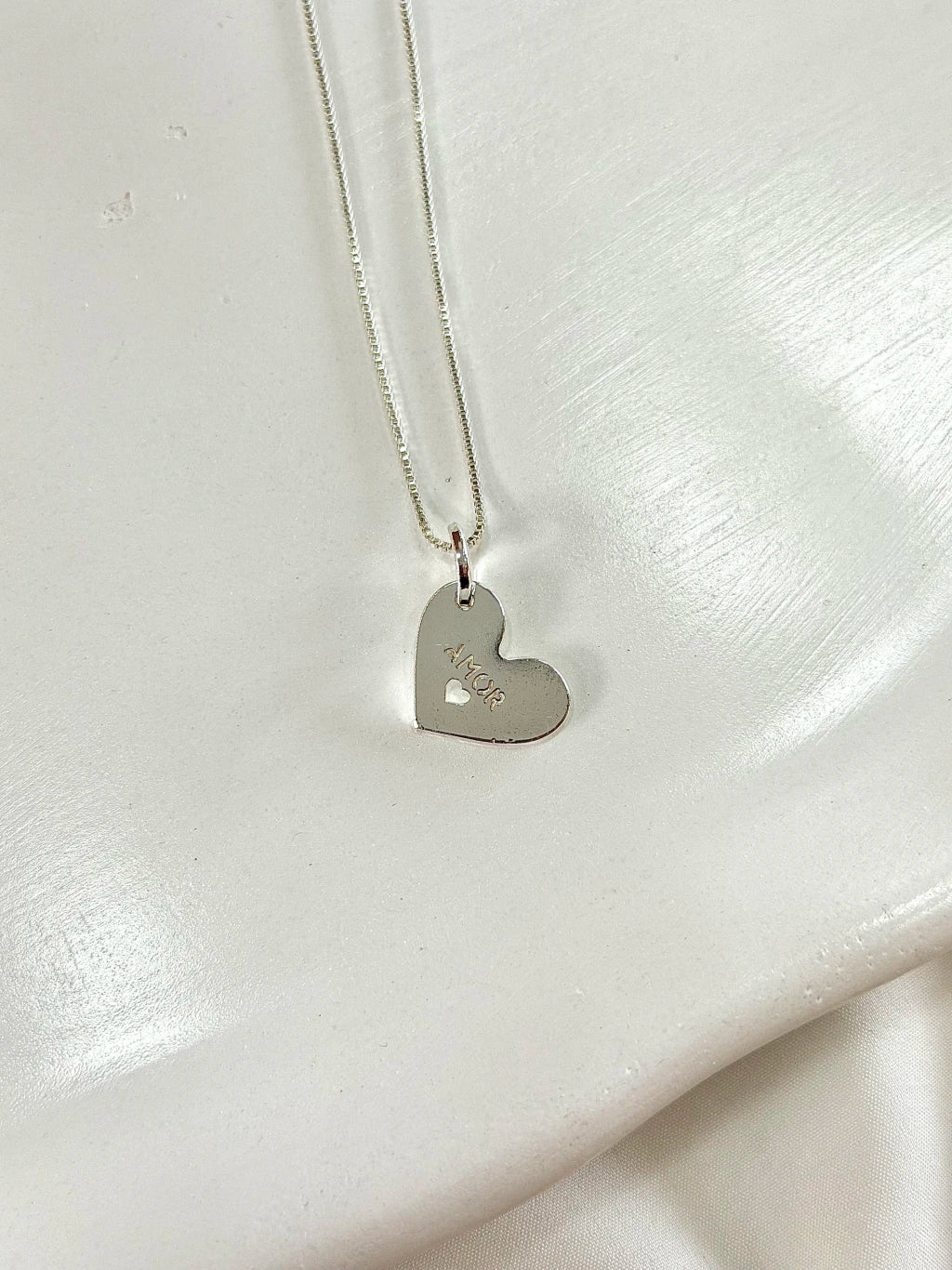 Colar coração “Amor”