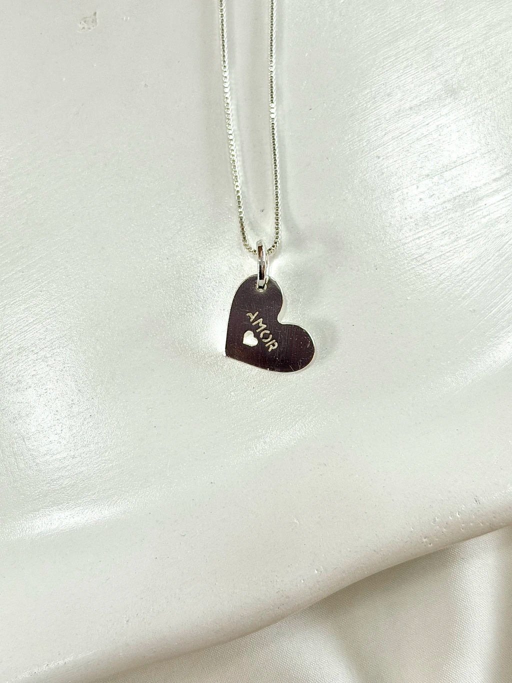 Colar coração “Amor”