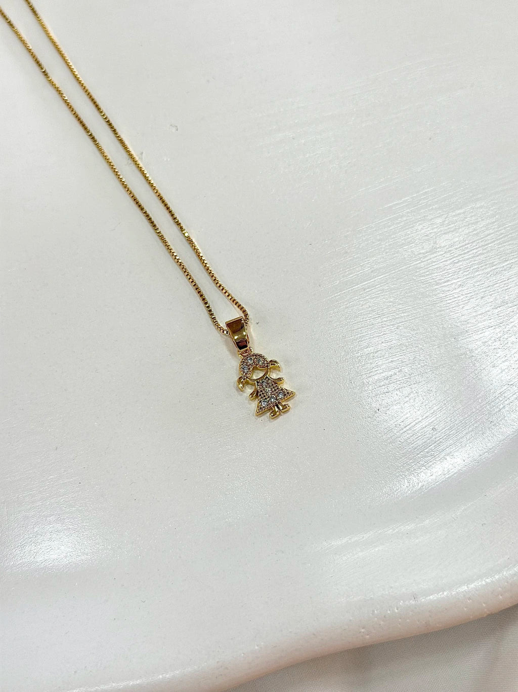 Colar menina cravejada