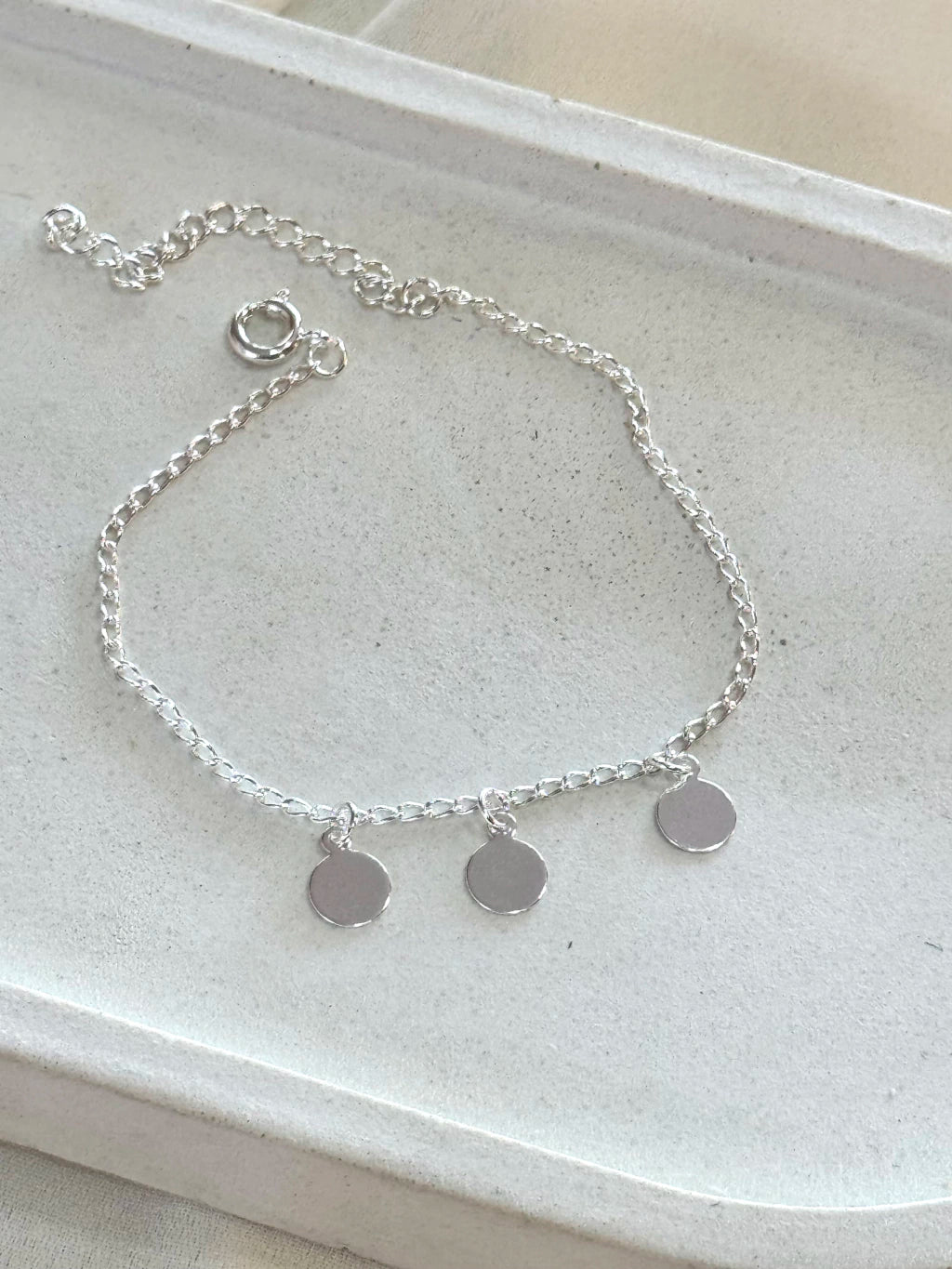 Pulseira três medalhas infantil