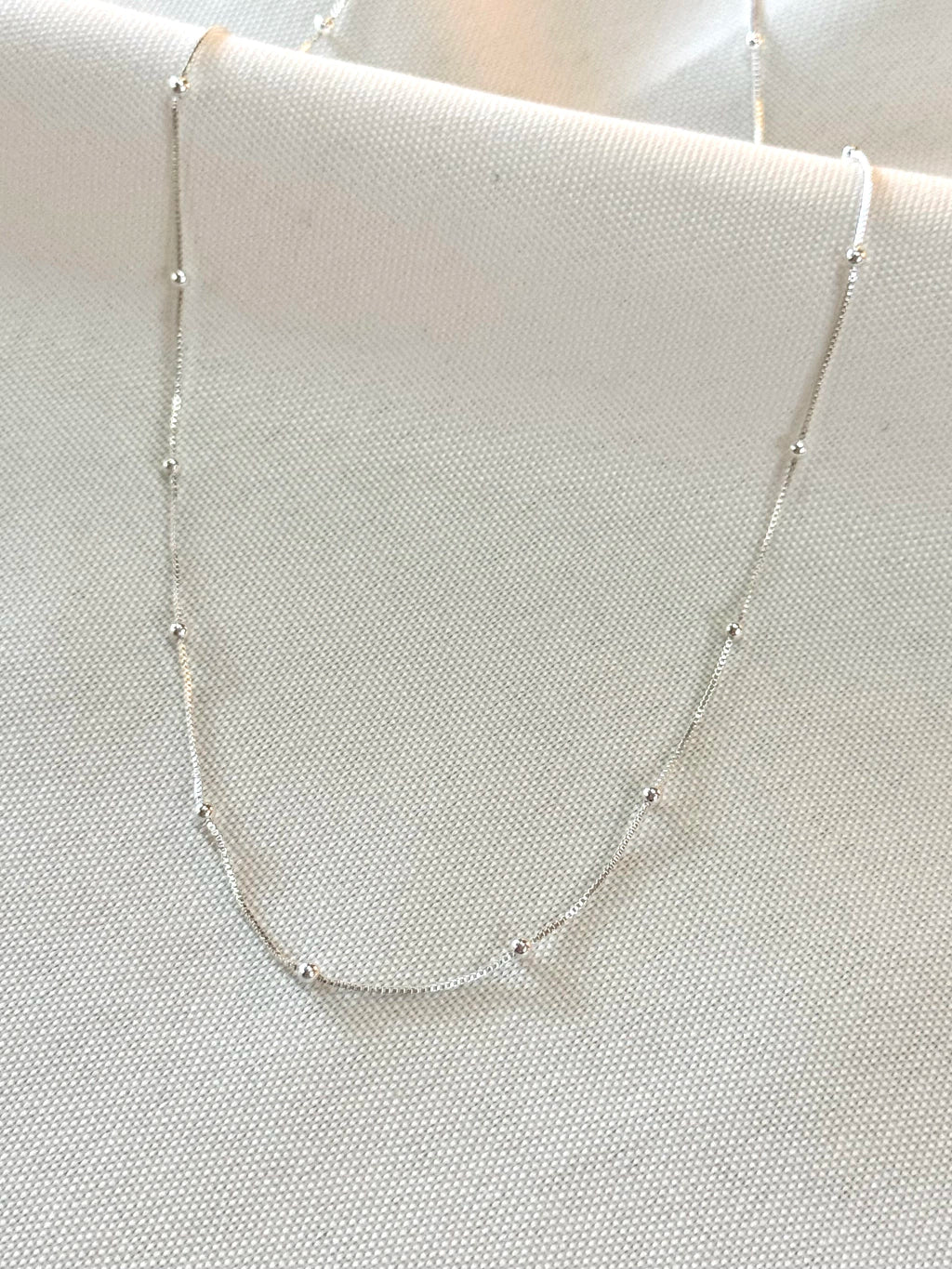 Colar veneziana bolinhas 40cm