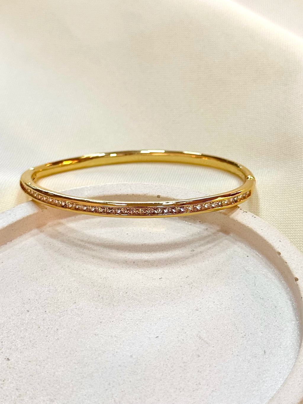 Bracelete cravejado