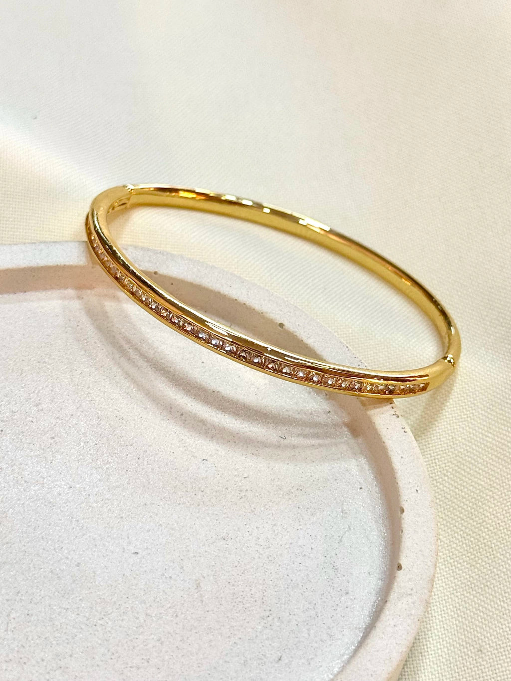 Bracelete cravejado