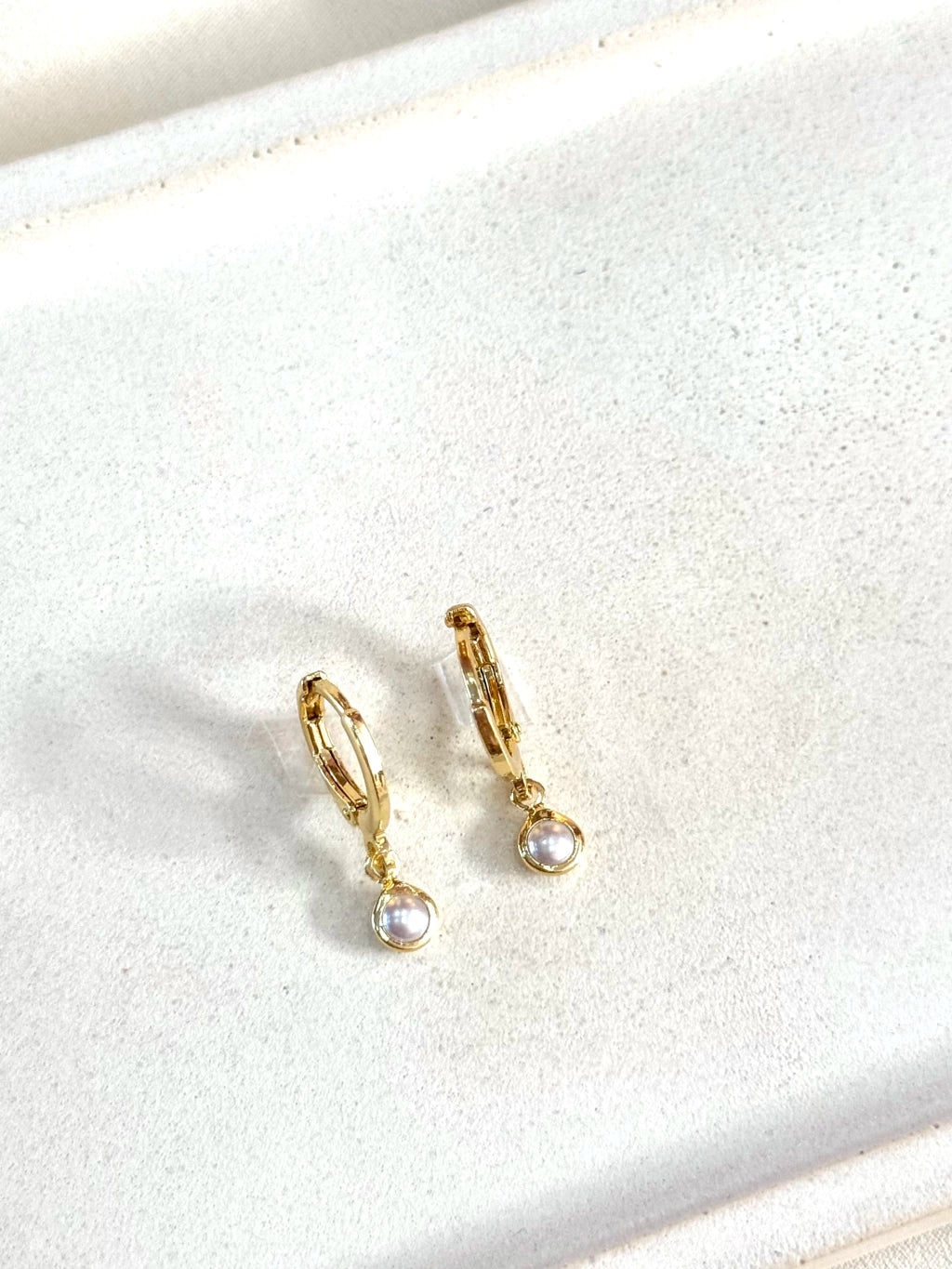 Argola pérola 4mm