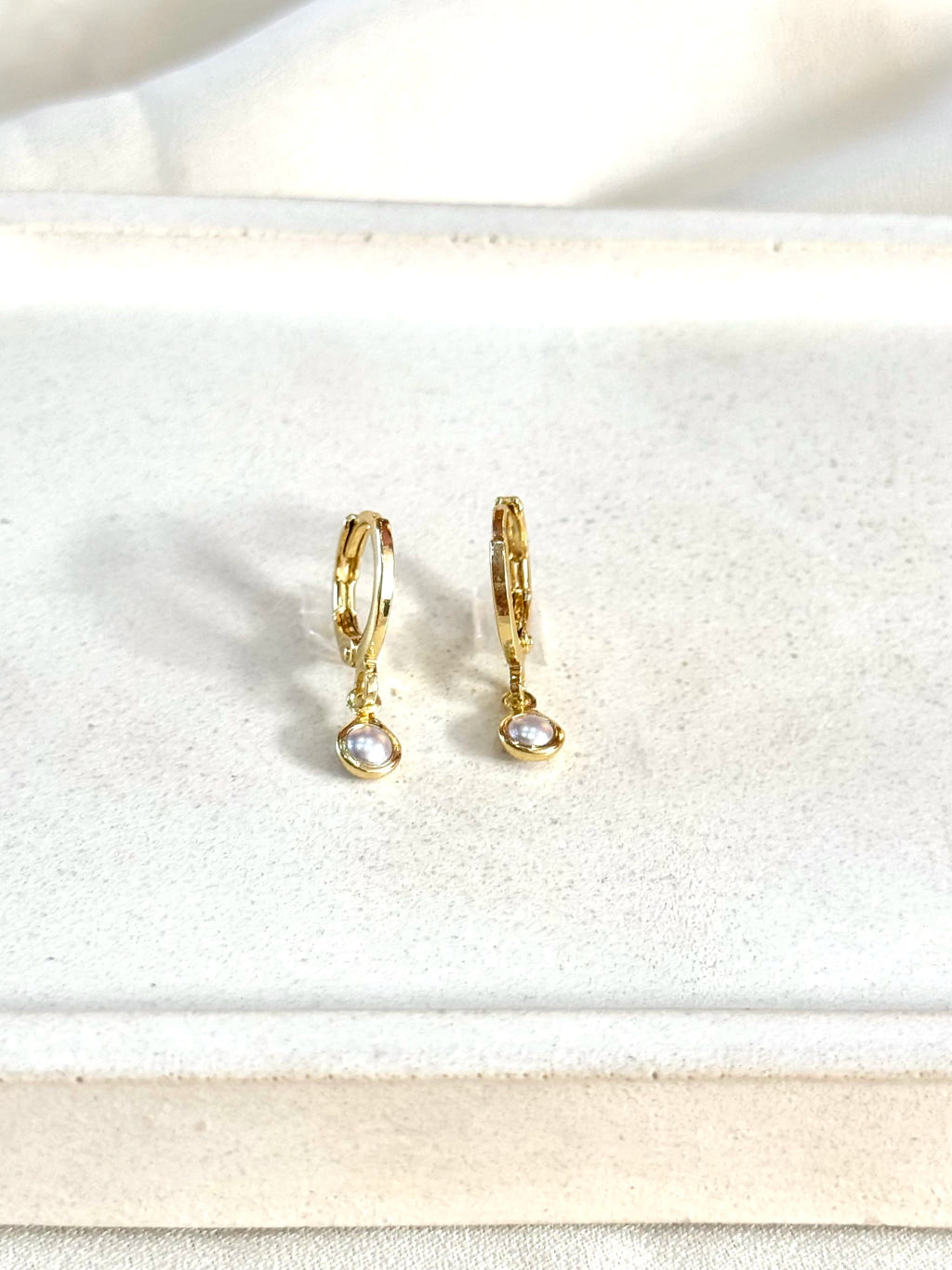 Argola pérola 4mm