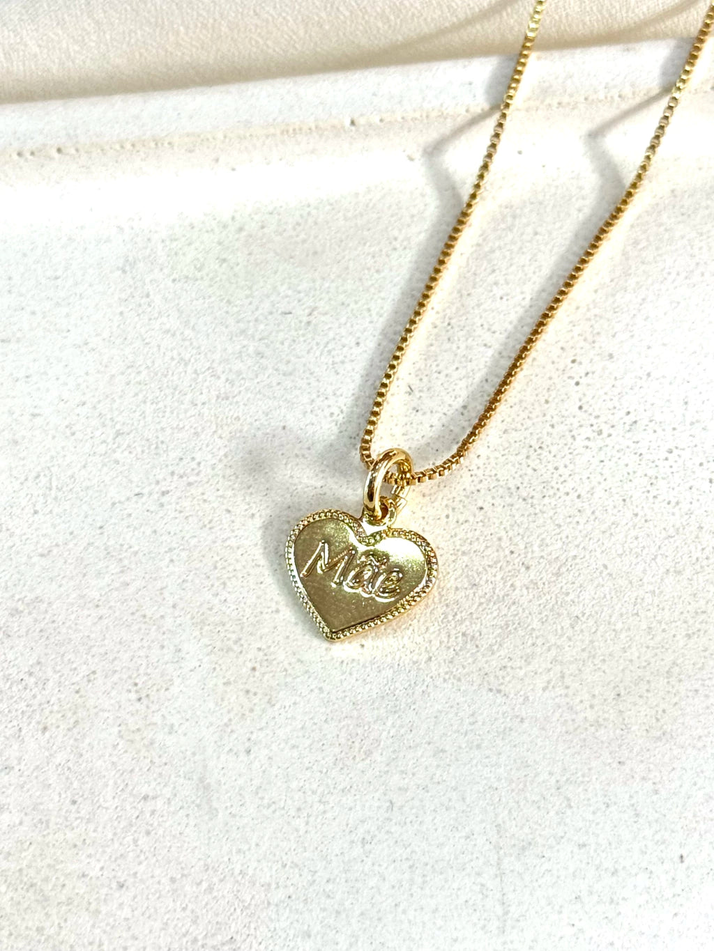Colar pingente coração mãe