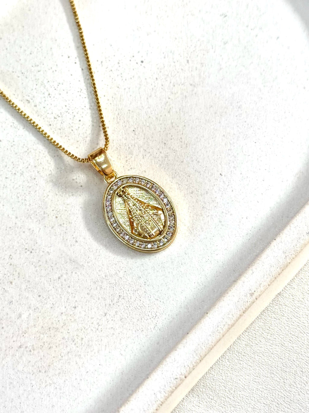 Colar pingente redondo Nossa Senhora Aparecida