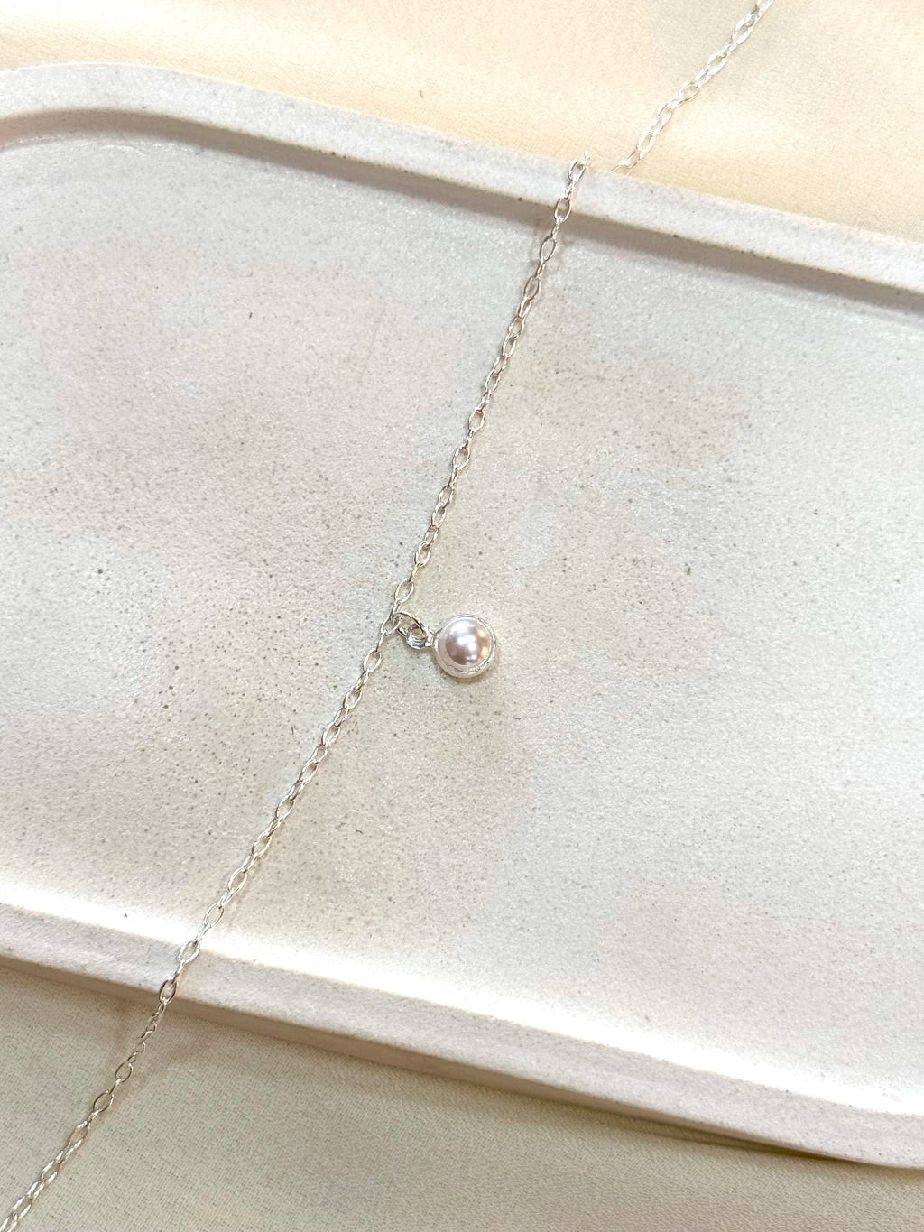 TORNOZELEIRA CADEADINHO COM PÉROLA 6MM