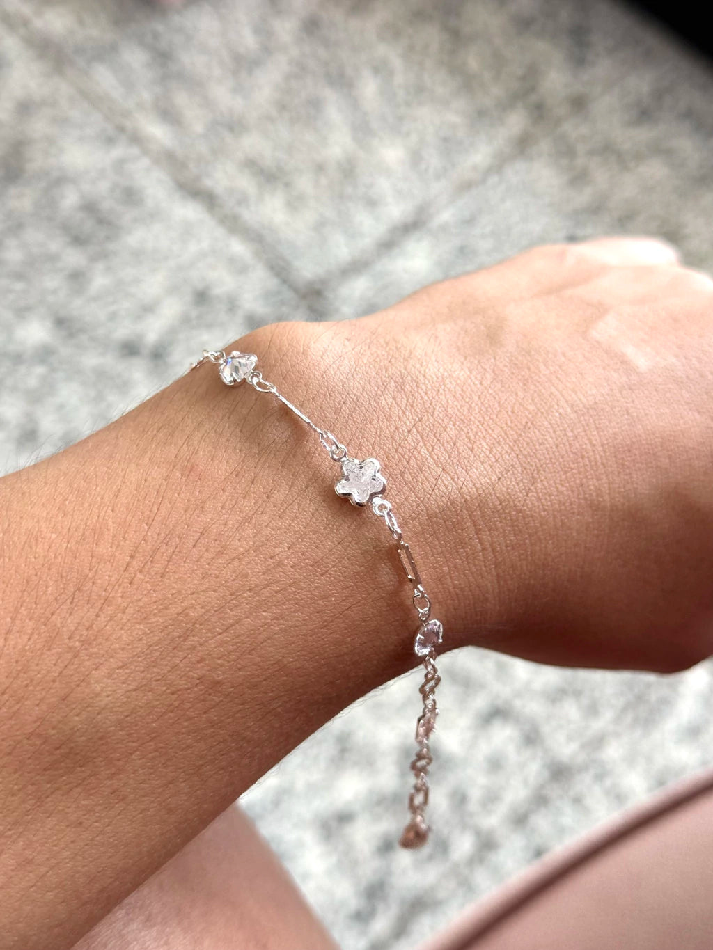 Pulseira flor coração e cristal