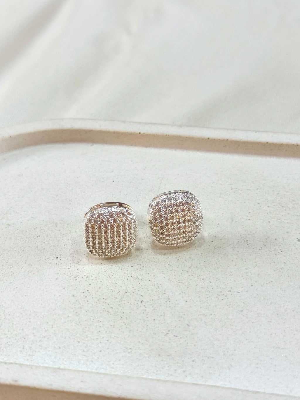 Conjunto quadrado cravejado