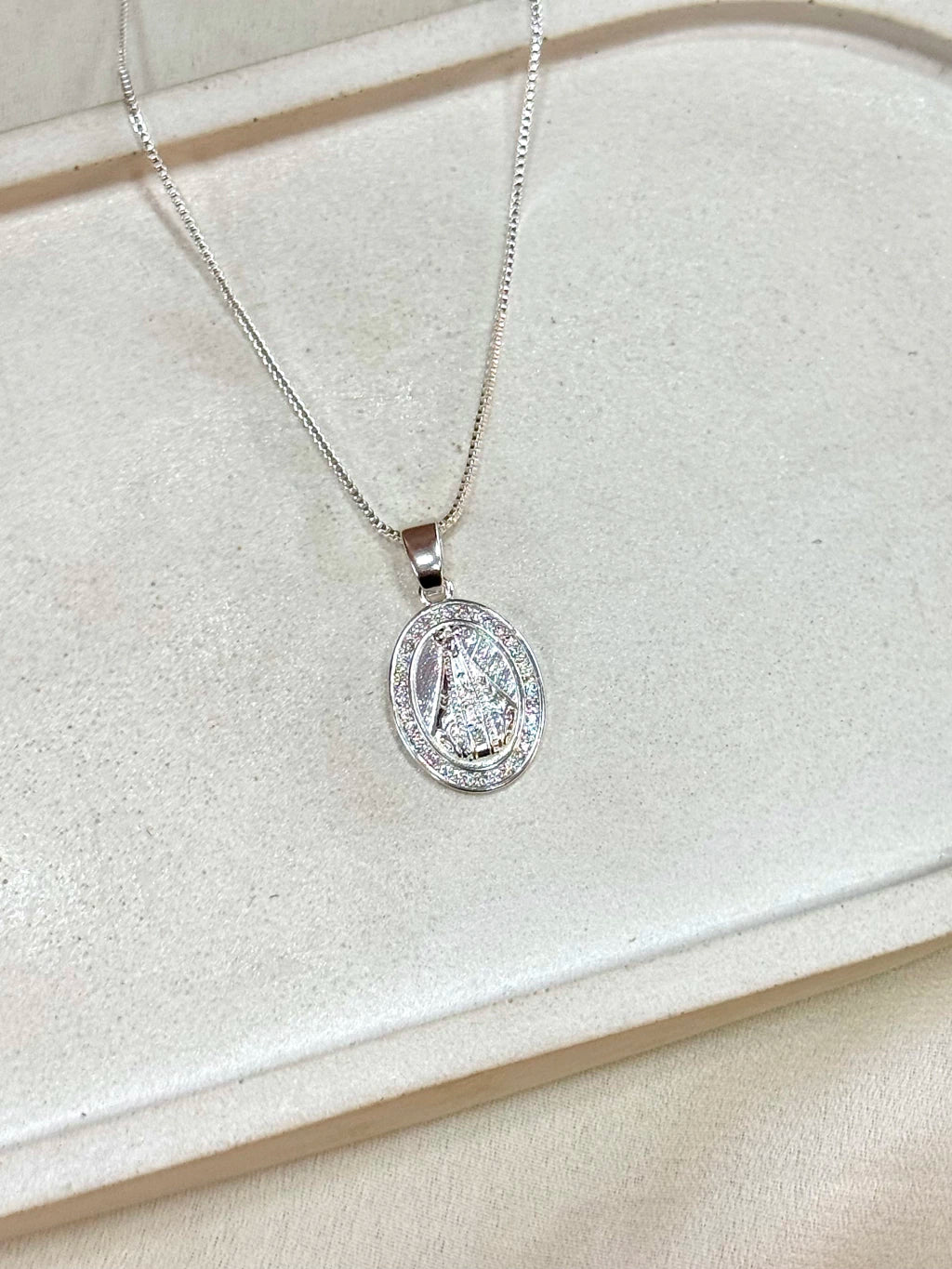Colar pingente redondo Nossa Senhora Aparecida