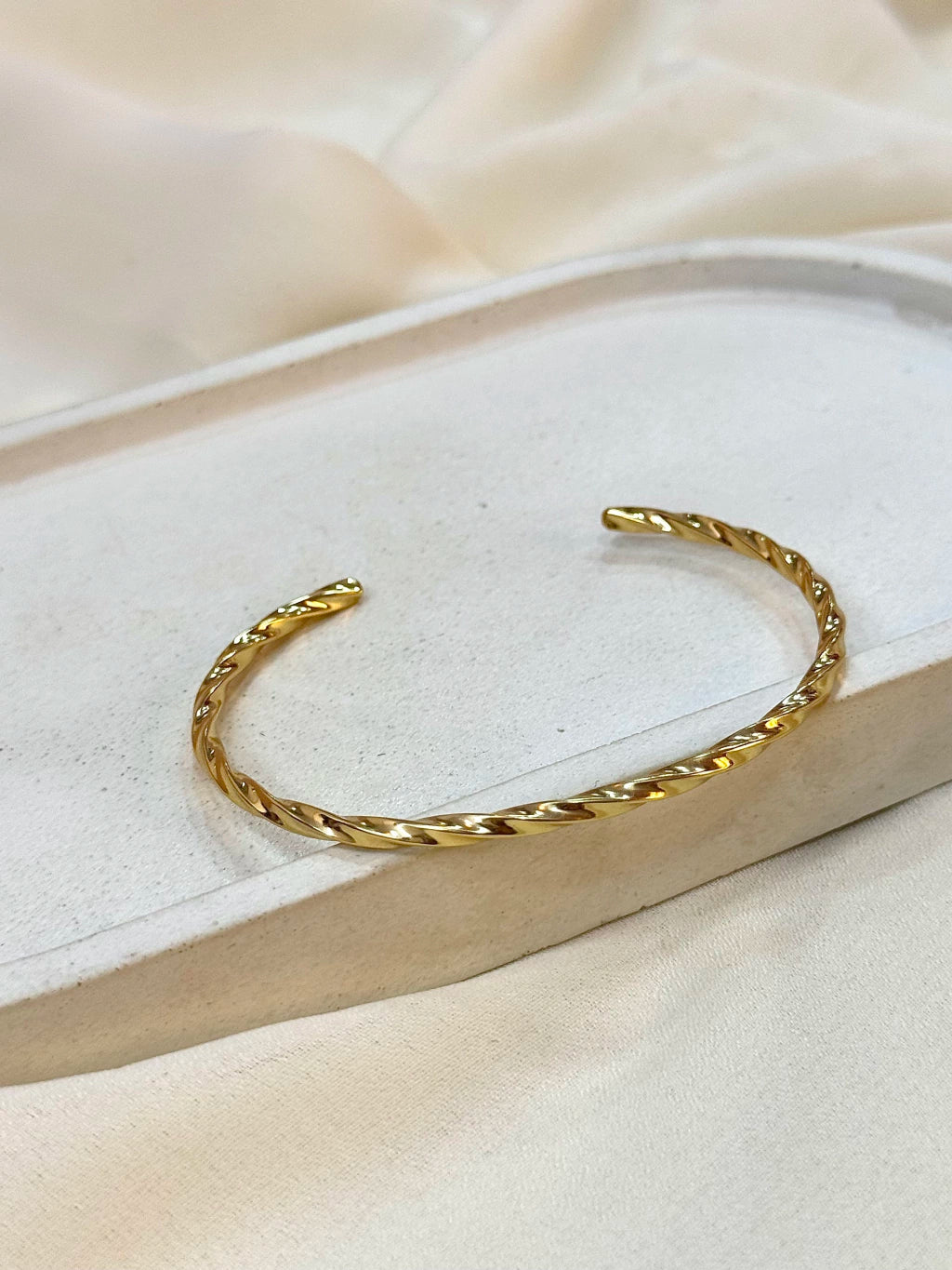 Bracelete trançado